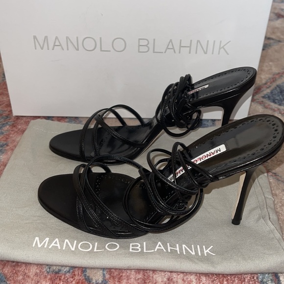 ❌SOLD‼️$825 MANOLO HEELS NEW‼️STEAL‼️ - Picture 6 of 10